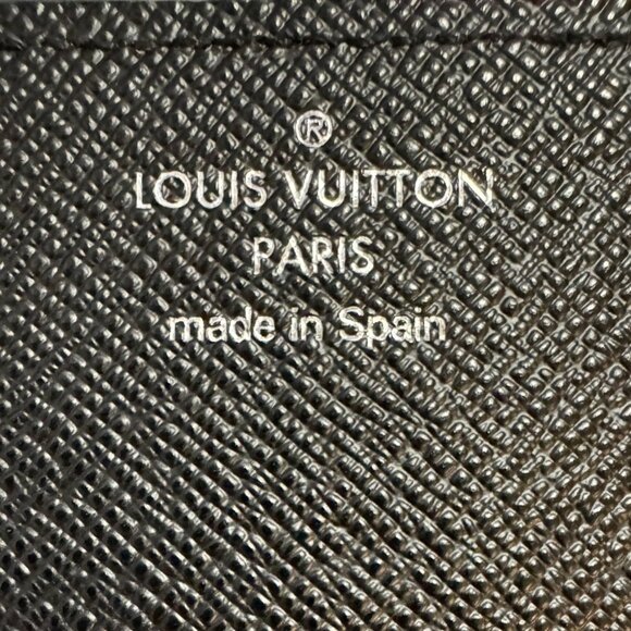 LOUIS VUITTON EPI Card Case *Like New* - Picture 4 of 7